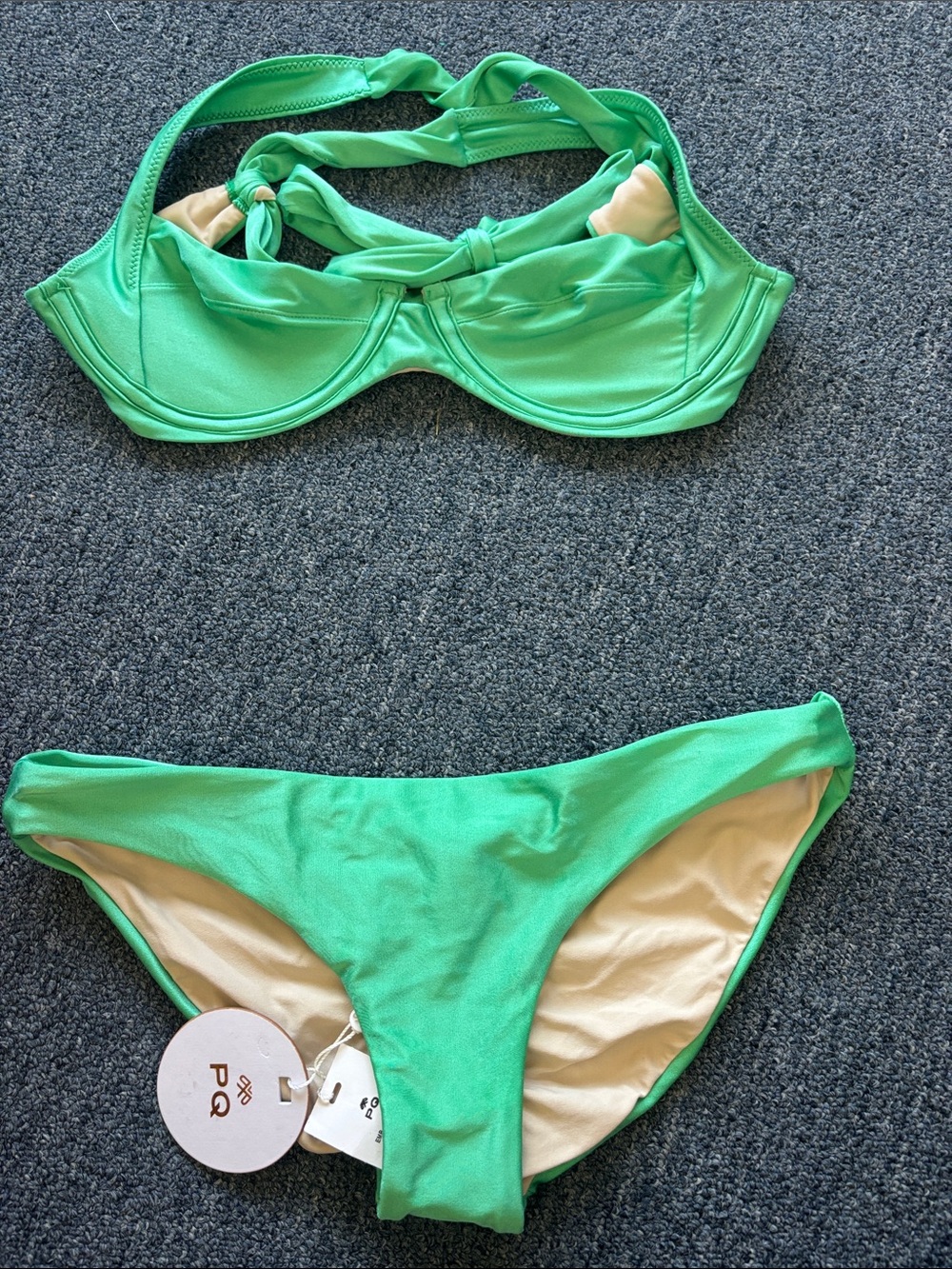 NWT PQ green set with underwire top and full bottom. Size small